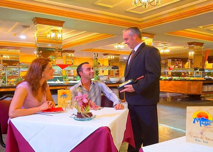 Magic Cristal Park Hotell 3*